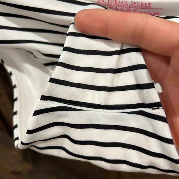 VS bikini bottoms. - Picture 4 of 4